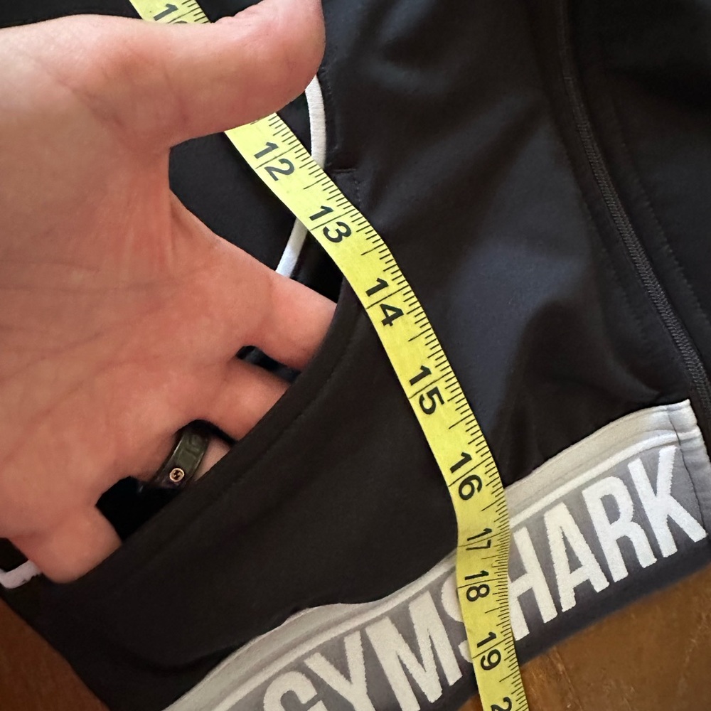 Gymshark‎ Recess black track top full zip ladies size Large - Picture 6 of 8